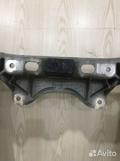 Подрамник передний Mercedes Benz S500 W220