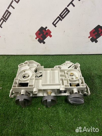 Блок управления печкой Mazda 6 GG