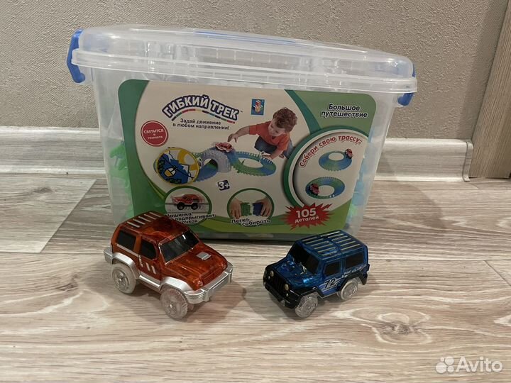Гибкий трек + 2 машинки
