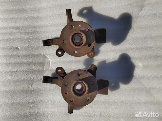 Мерседес Вито w638 поворотный кулак,ступица