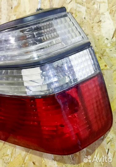 Фонарь задний VW Golf 3