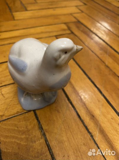 Статуэтки СССР фарфоровая голубь
