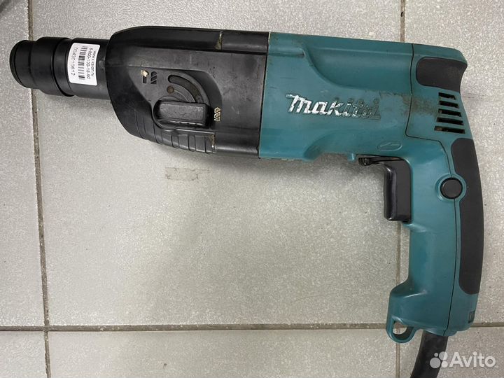 Перфоратор Makita HR2440