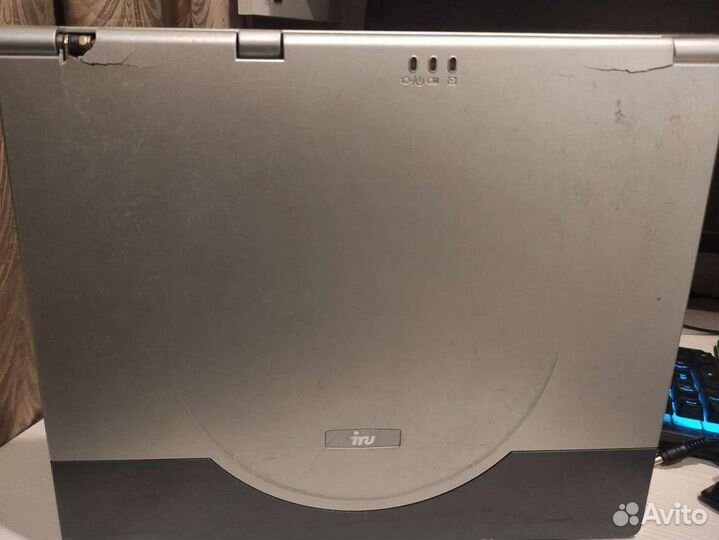 Ноутбук iru intro-2614L