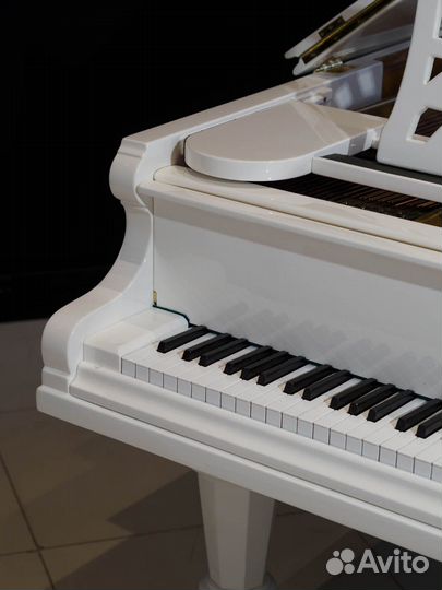 Рояль C. Bechstein мод. 200 (BU) белый, полированн