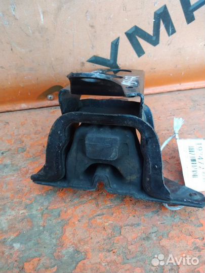 Подушка двс левая Toyota Passo KGC15 1KR-FE 2008