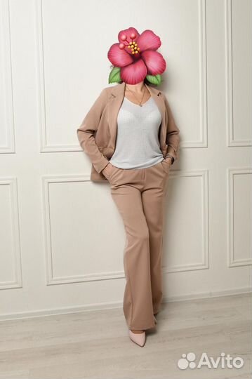 Костюм женский