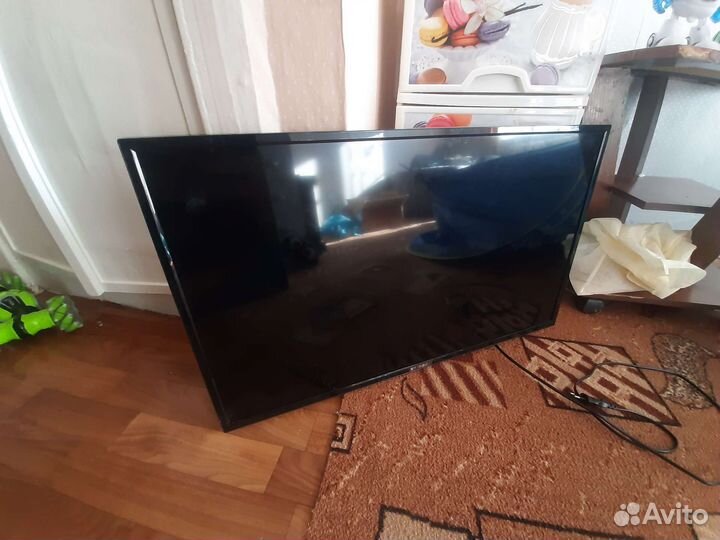 Телевизор на запчасти