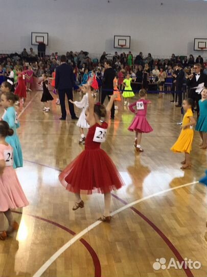 Платье для бальных танцев