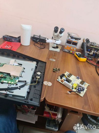 Ремонт телевизоров компьютеров и бытовой