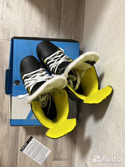 Коньки хоккейные новые