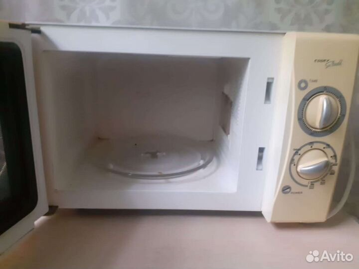 Микроволновая печь Candy