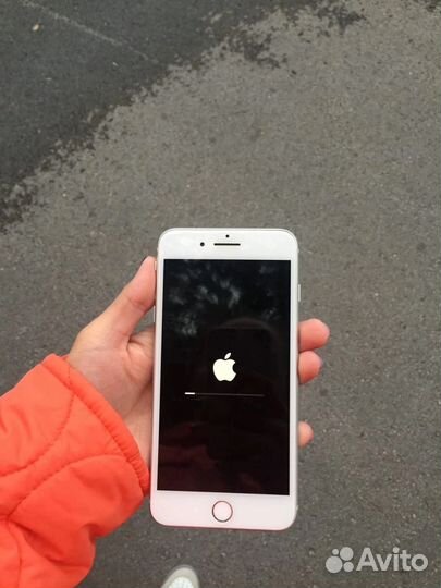 Телефон iPhone 8 plus