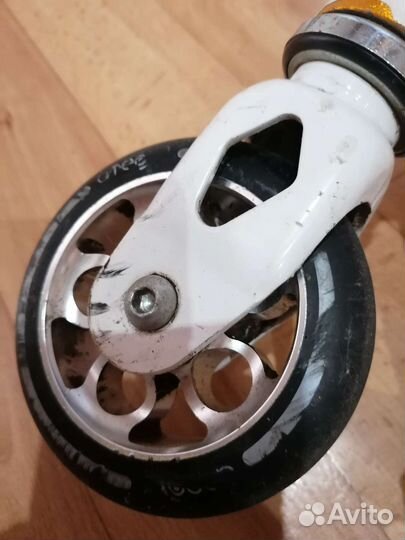 Трюковой самокат