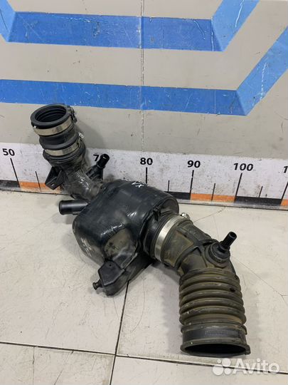 Патрубок воздушного фильтра