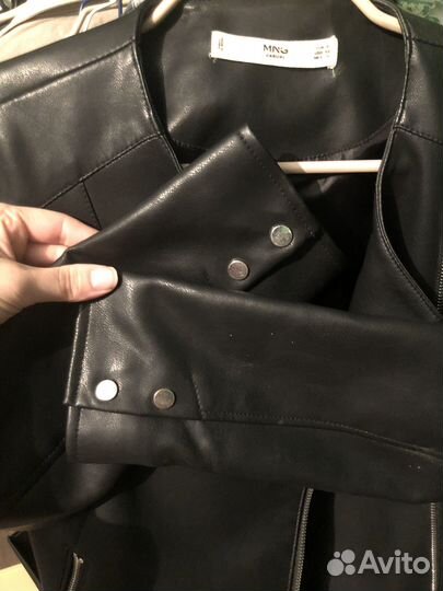 Куртка кожзам mango s черная