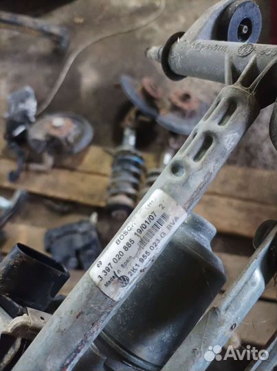 Механизм стеклоочистителя Volkswagen Caddy