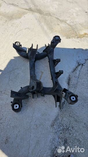Подрамник задний BMW X5 E70 F15