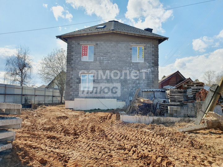 Коттедж 220 м² на участке 13 сот.