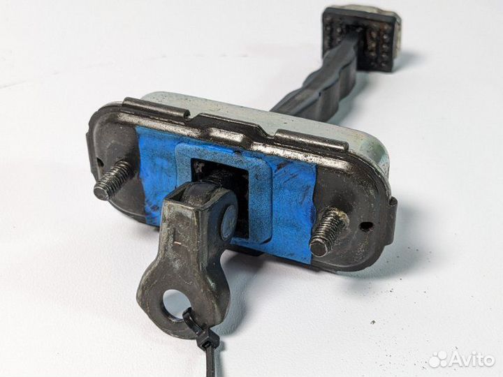 Ограничитель двери задний левый Kia Optima Gt Line