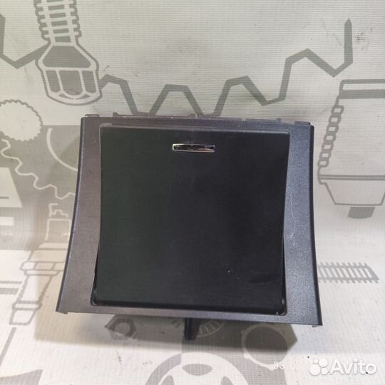 Пепельница mercedes w212