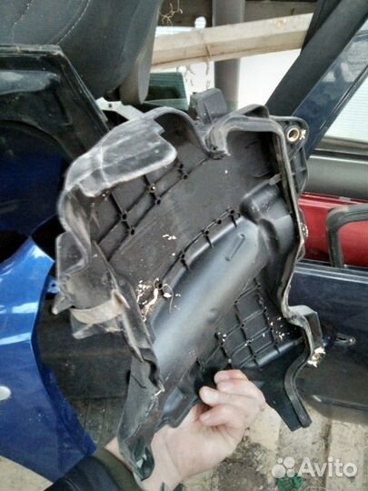 Накладка на двигатель Рено гранд Сценик 3