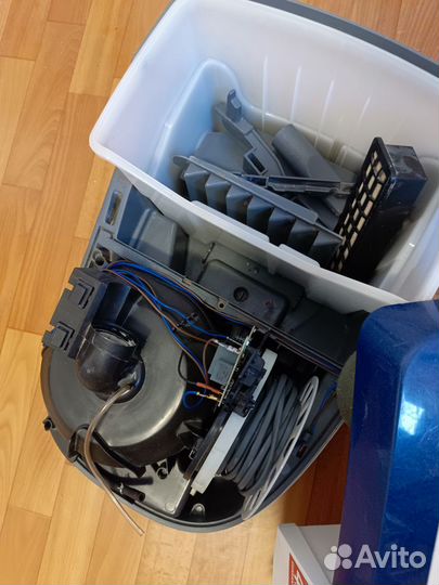 Моющий пылесос Zelmer aquawelt 1600