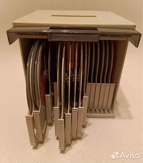 Бокс, коробка для дисков (на 36 шт без коробок)