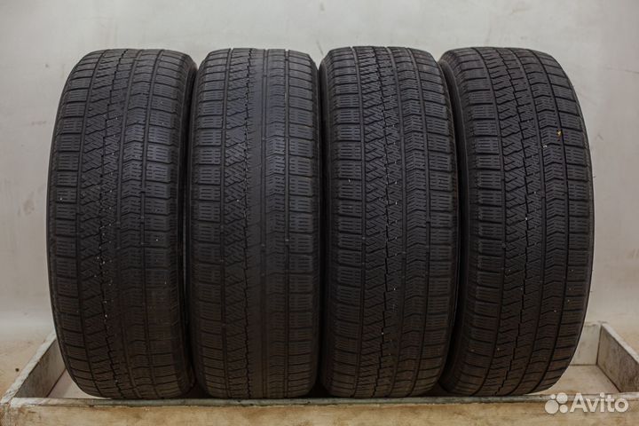 Bridgestone Blizzak Ice 215/60 R17 100T