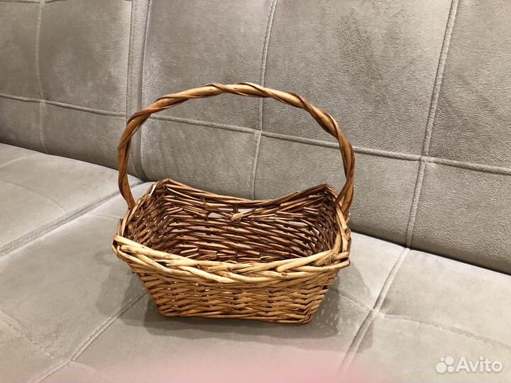 Корзины плетеные из лозы