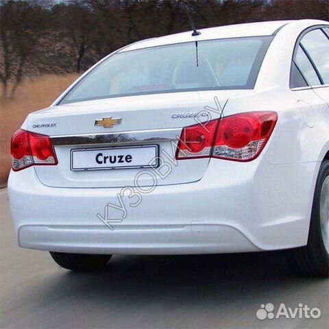 Задний бампер Chevrolet Cruze белый