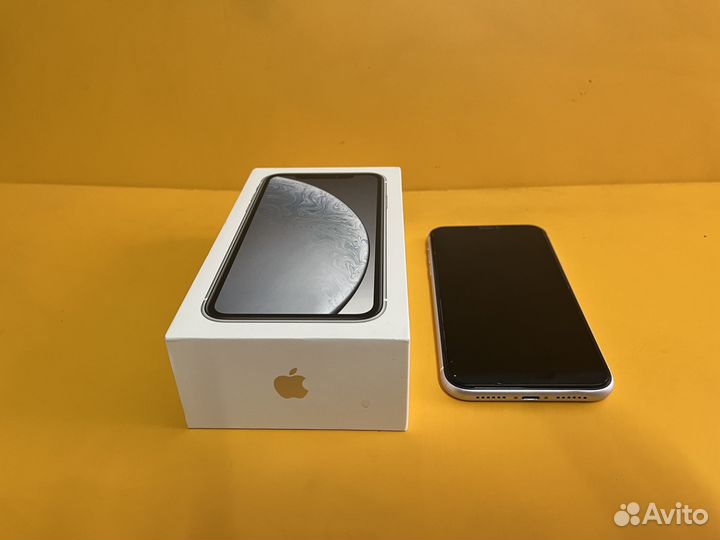 iPhone Xr, 64 ГБ
