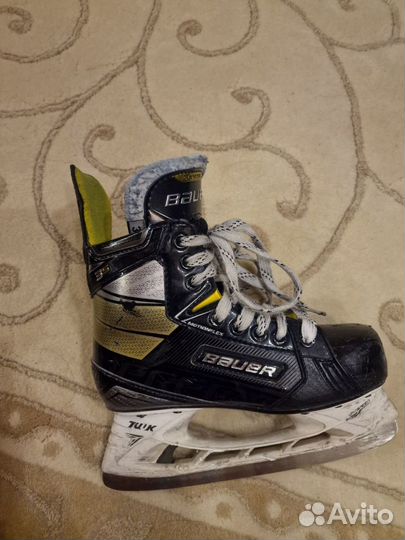 Хоккейные коньки bauer