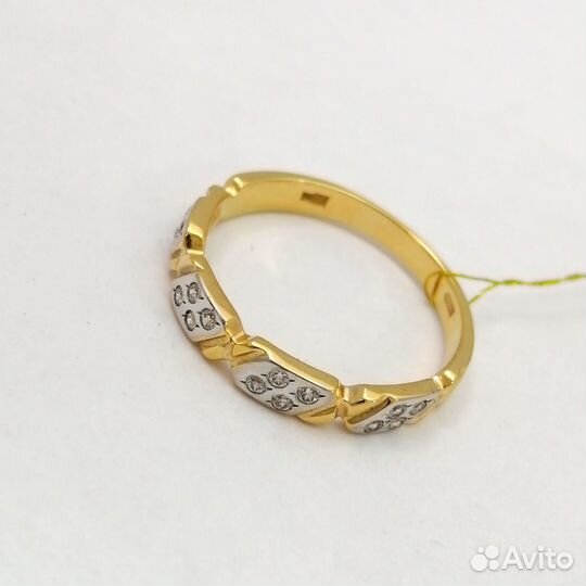 Кольцо / размер 17 / 2,43г / Золото585 / фианиты круглые