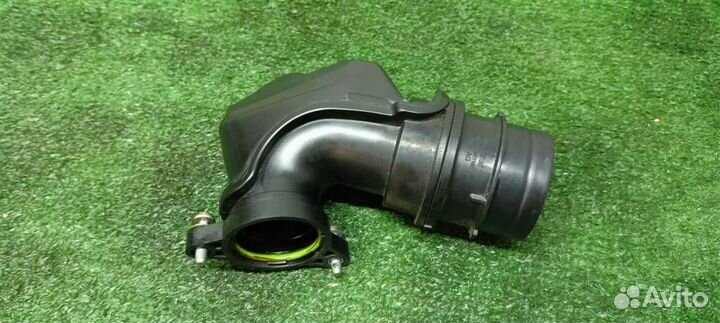 Патрубок воздушного фильтра VW Golf VII 2012