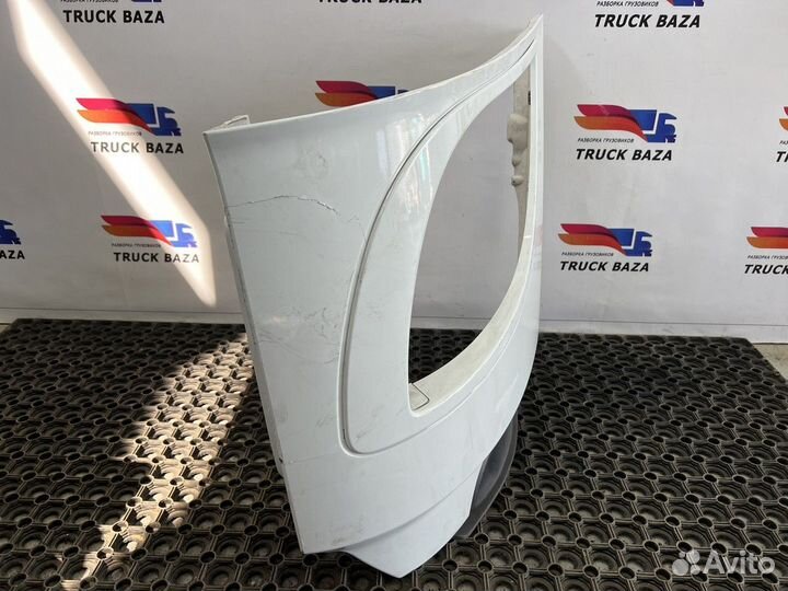 Облицовка фары левой Daf XF106