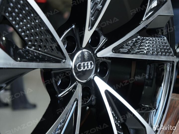Литые диски RS7 R21 для Audi