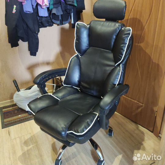 Компьютерное игровое кресло