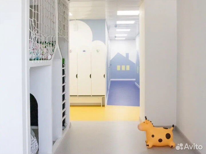 Няня в частный детский сад