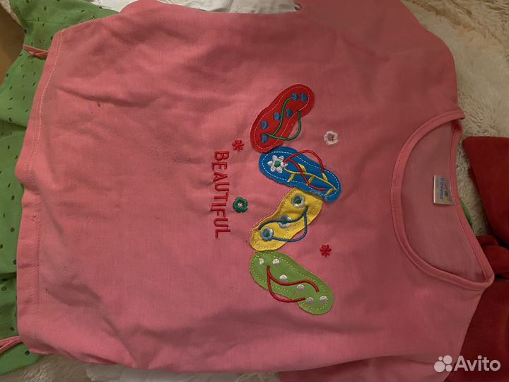 Отдам даром детские вещи