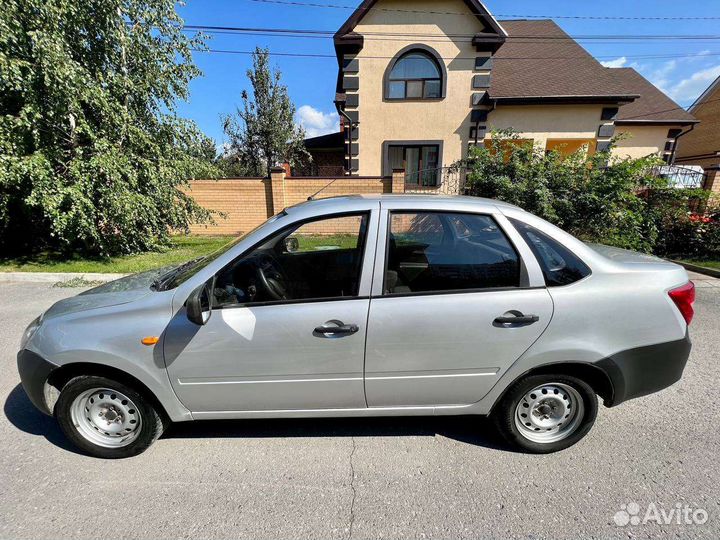 LADA Granta 1.6 МТ, 2012, 136 000 км