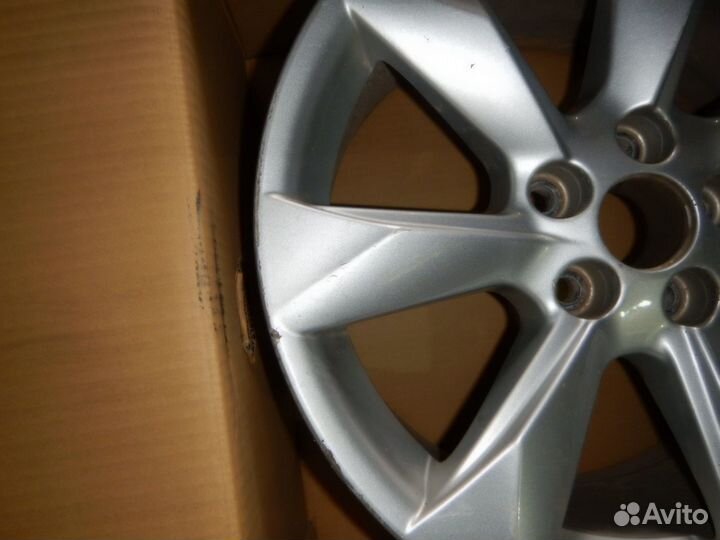 Диск колеса Lexus RX 4