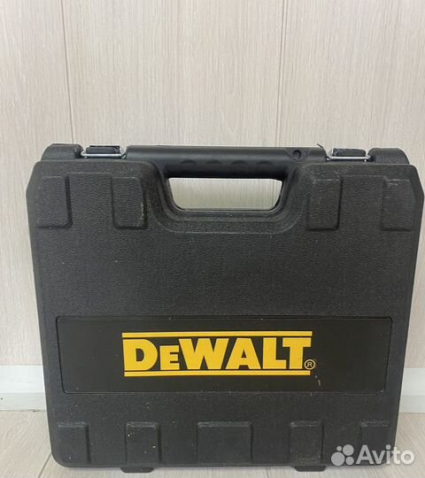 Шуруповерт Dewalt 18v