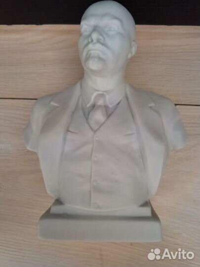 Статуэтка фарфор Ленин
