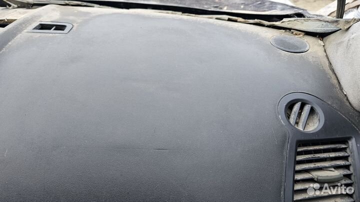 Торпедо Renault Megane 2