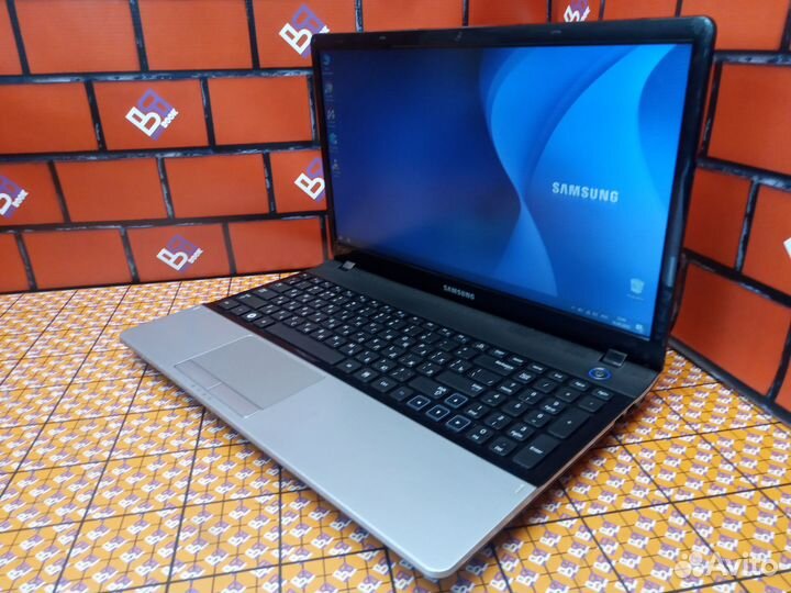 Ноутбук Samsung i3-2gen/GF GT 520MX/12 RAM/240 SSD