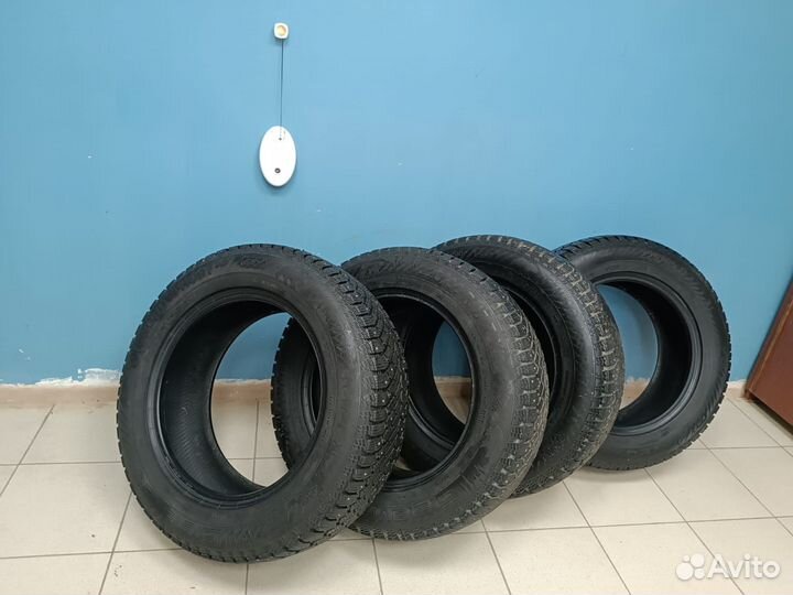 Gislaved Nord Frost 200 SUV 225/65 R17 106T