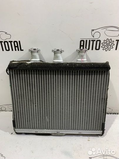 Радиатор отопителя Bmw 745 E65 N62B44 2004