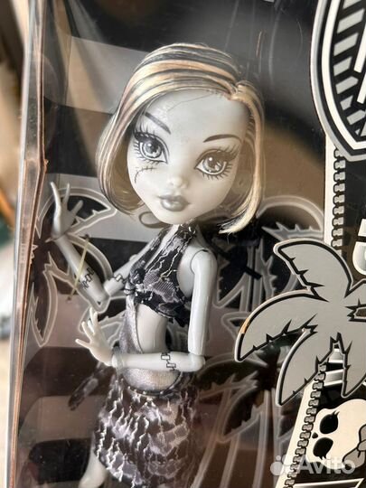 Кукла monster high Френки Штейн