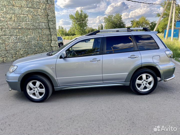 Mitsubishi Outlander 2.4 МТ, 2005, 286 000 км